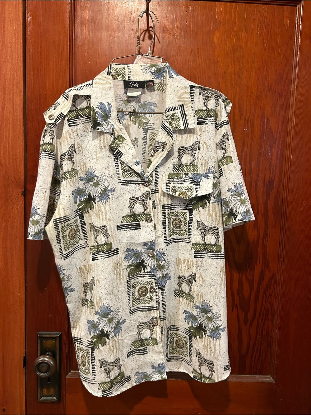 Women’s vintage tapestry zebra floral print collared short sleeve button down
